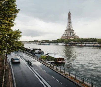 Best Seine River Cruise in Paris with Audio Guide