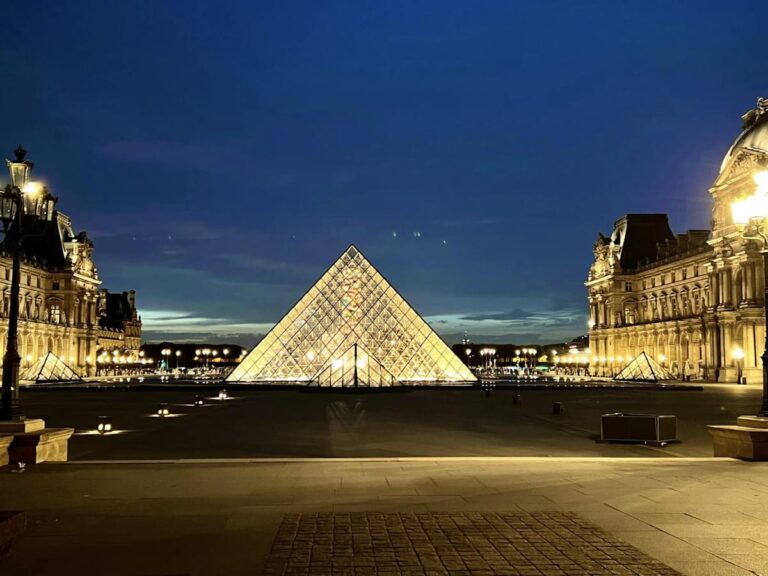 Louvre_Paris_Guide_Tour_Private