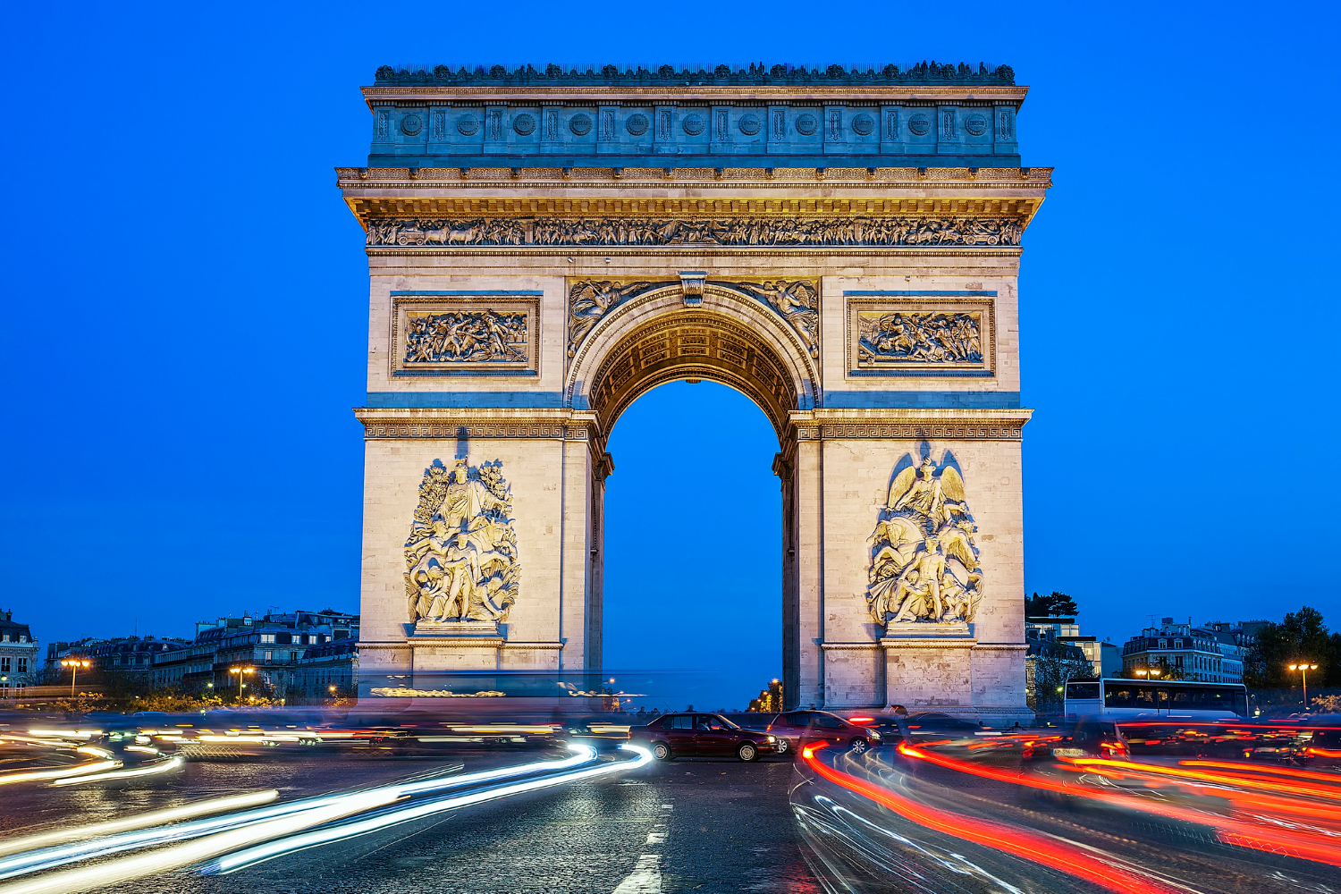 Paris_guided_tours_Arc-de-Triomphe