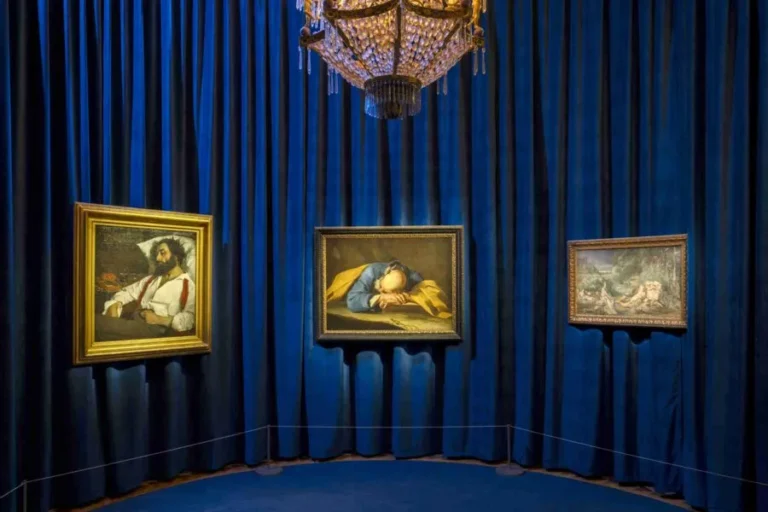 Paris_exhibition_private_tours