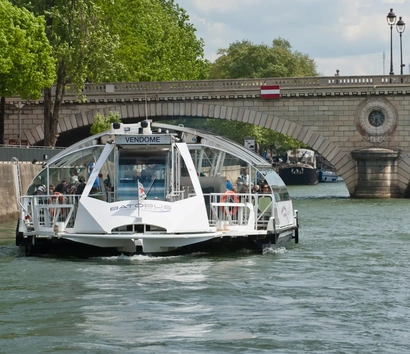 The Best Paris Hop-on hop-off Sightseeing Cruise for 24h