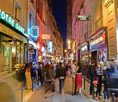 Private tour in the Latin Quarter and Notre - Dame (Optional Boat Cruise)